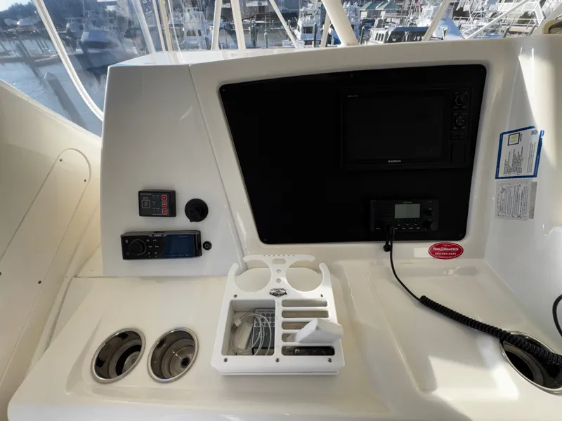 Slide: The Image of Silverton 50 Convertible 2009 - 20