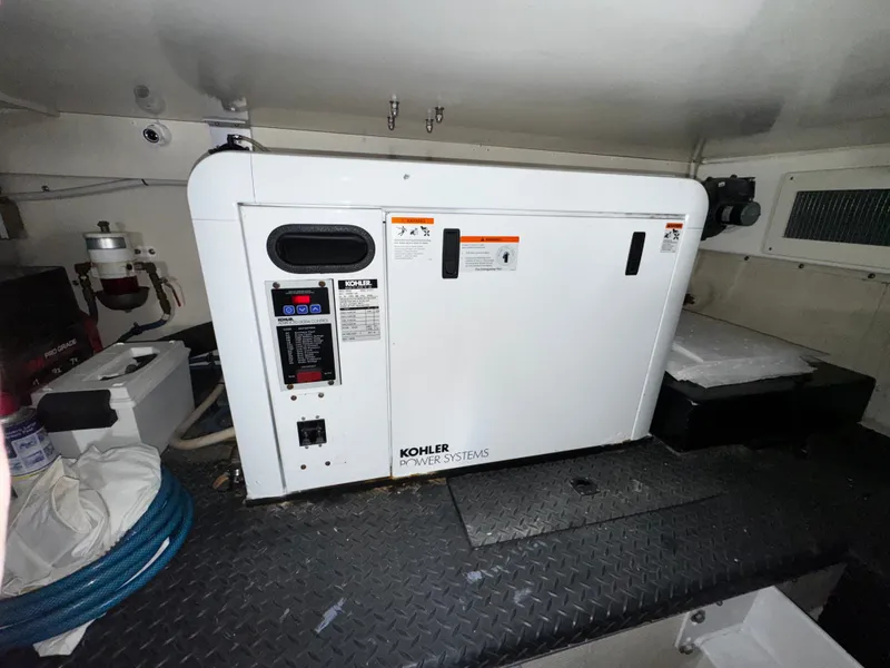 Slide: The Image of Silverton 50 Convertible 2009 - 29