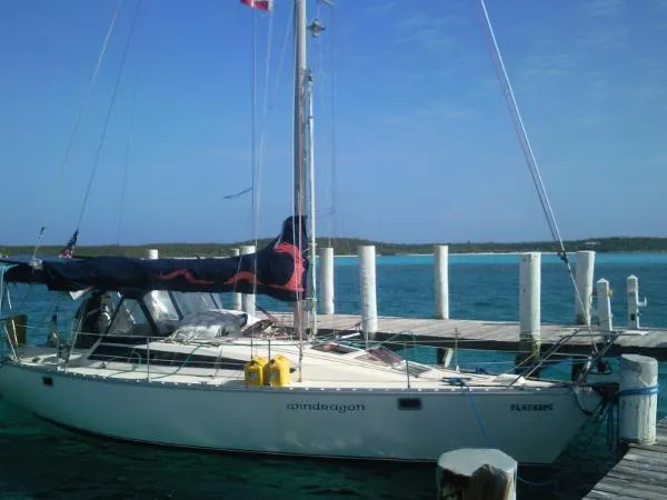 Slide: The Image of Jeanneau Sloop 1985 - 0