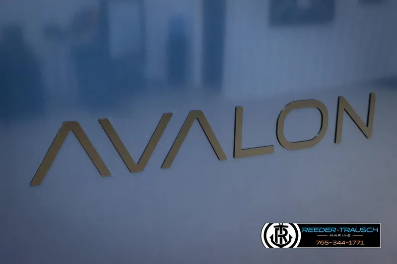 Slide: The Image of 2026 Avalon LSZ ELW logo on a sleek surface, Reeder-Trausch Marine branding. - 47