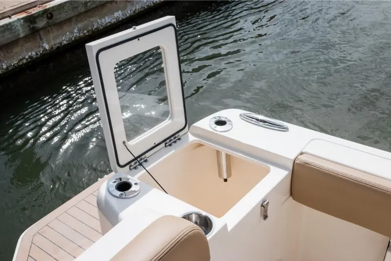 Slide: The Image of 2023-Scout-240-XSF-MarineMax - 16