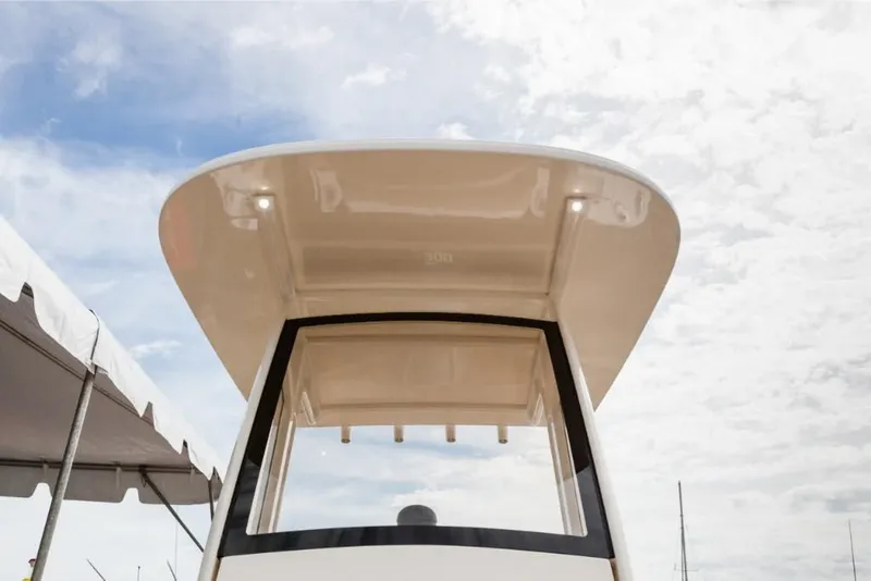 Slide: The Image of 2023-Scout-240-XSF-MarineMax - 21