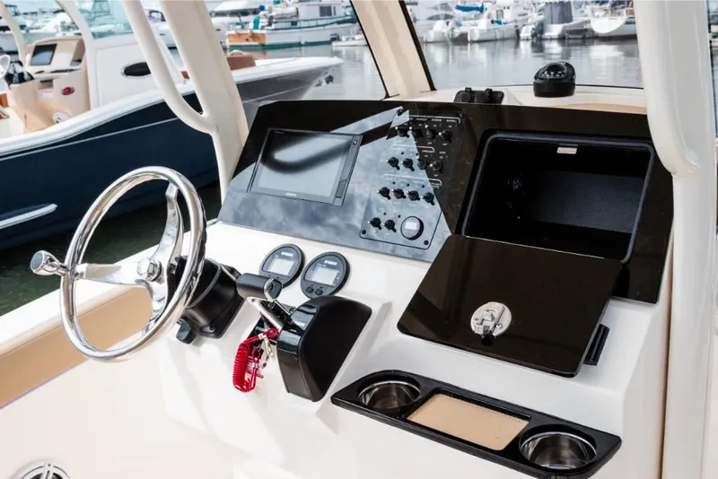 Slide: The Image of 2023-Scout-240-XSF-MarineMax - 25