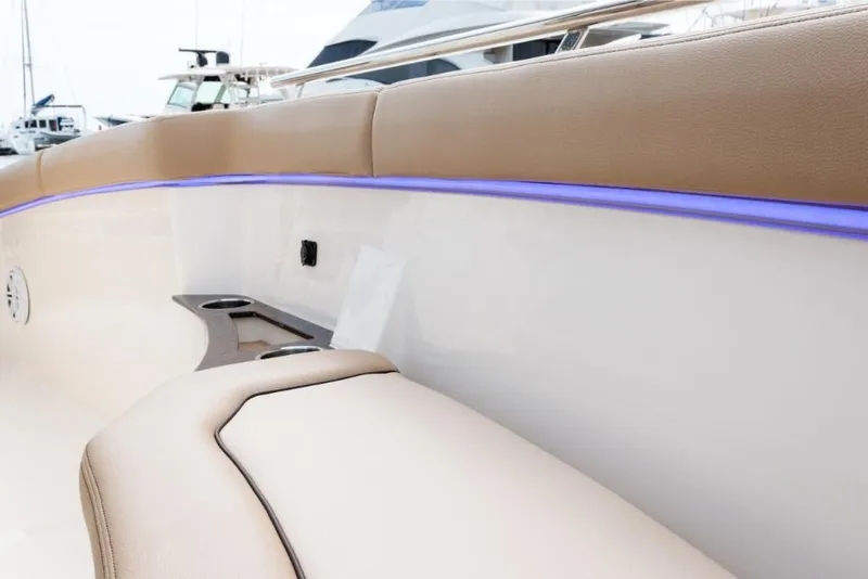 Slide: The Image of 2023-Scout-240-XSF-MarineMax - 32