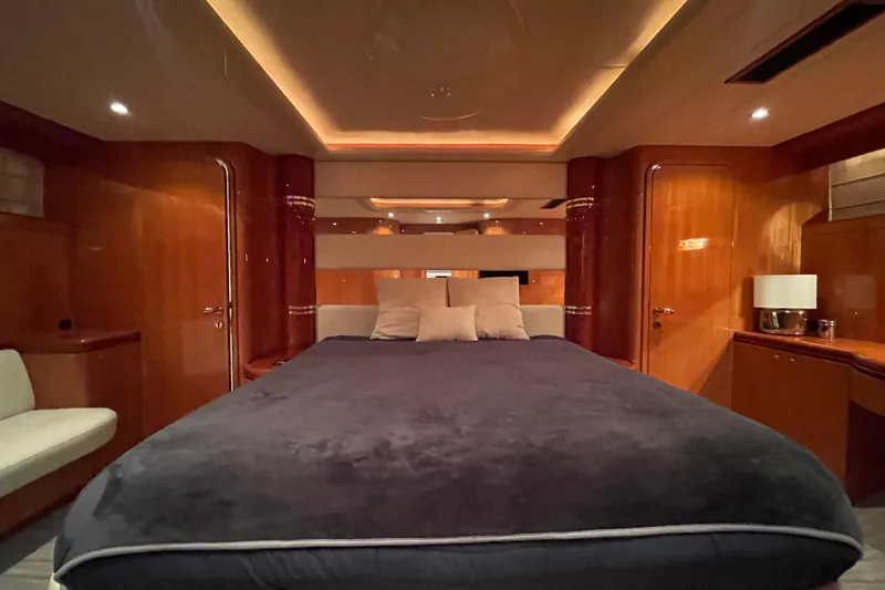 Slide: The Image of Master Cabin - looking aft - 11