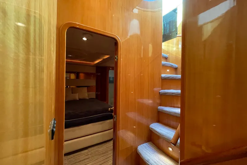 Slide: The Image of Forward Companionway to Master and VIP Cabins - 19