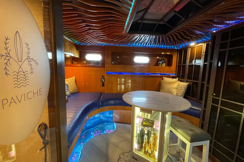 Slide: The Image of SPAVICHE - aft cabin - 25