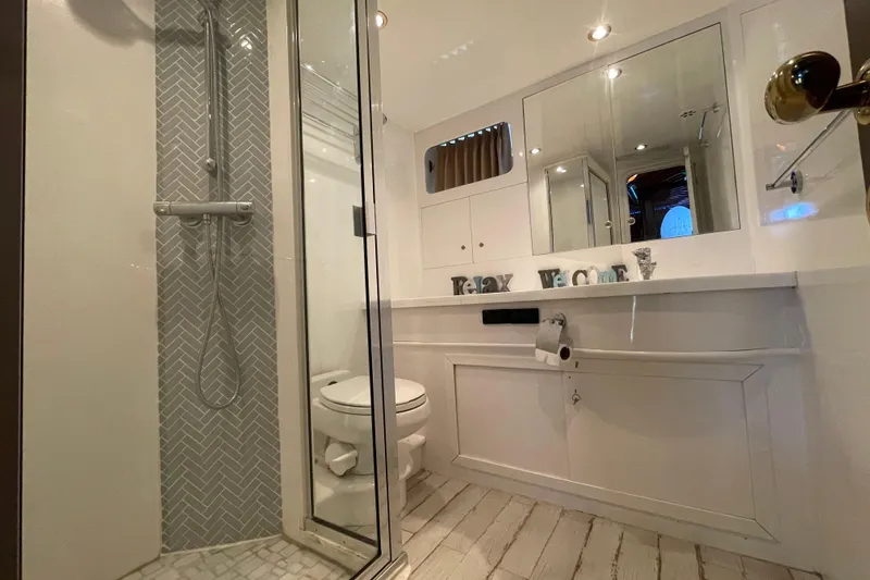 Slide: The Image of Aft Cabin Head - 41