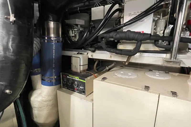 Slide: The Image of Engine room - Starboard GenSet - 50