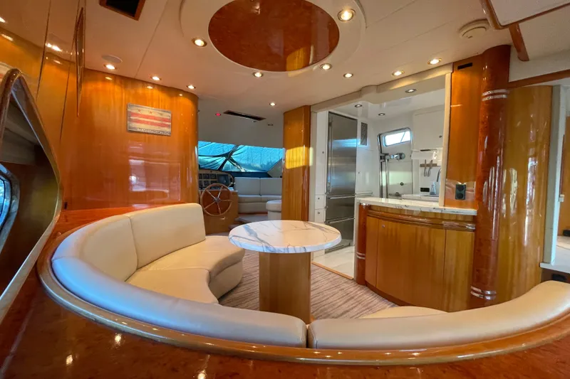 Slide: The Image of Horizon 70 Motor Yacht 1999 - 59