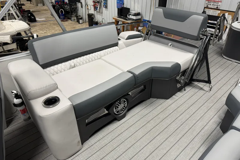 Slide: The Image of 2026 Avalon Catalina Quad Lounger Shift Windshield interior with luxurious seating and modern design. - 7