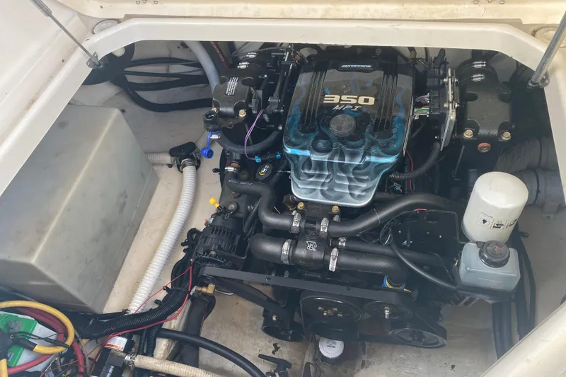 Slide: The Image of Engine compartment of a 2004 Monterey 245 Cruiser with a 350 MPI engine. - 35