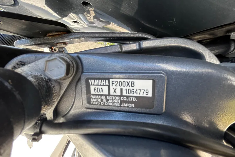 Slide: The Image of Yamaha F200XB engine label on 2022 Key West 219 FS boat, close-up view. - 110