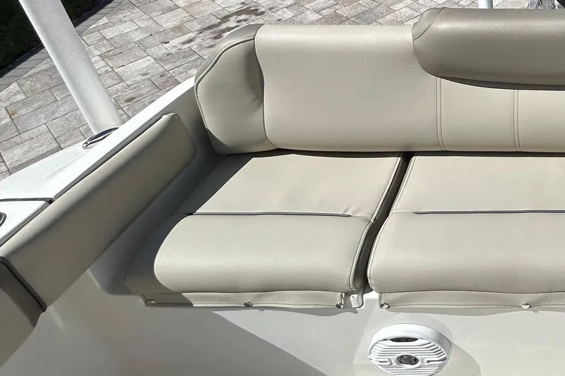 Slide: The Image of 2022 Key West 219 FS boat with Yamaha 200 engine in driveway. - 61