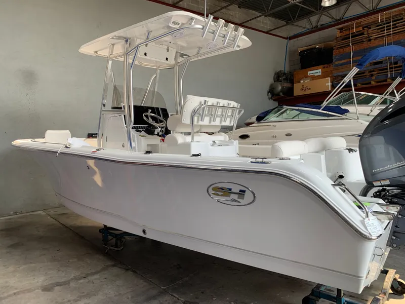 Slide: The Image of Sea Hunt Ultra 225 2019 - 5