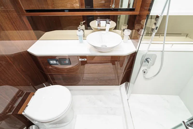 Slide: The Image of Princess F55 2019 - 21