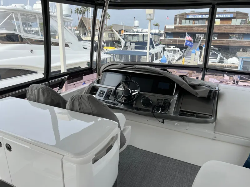 Slide: The Image of Princess F55 2019 - 3