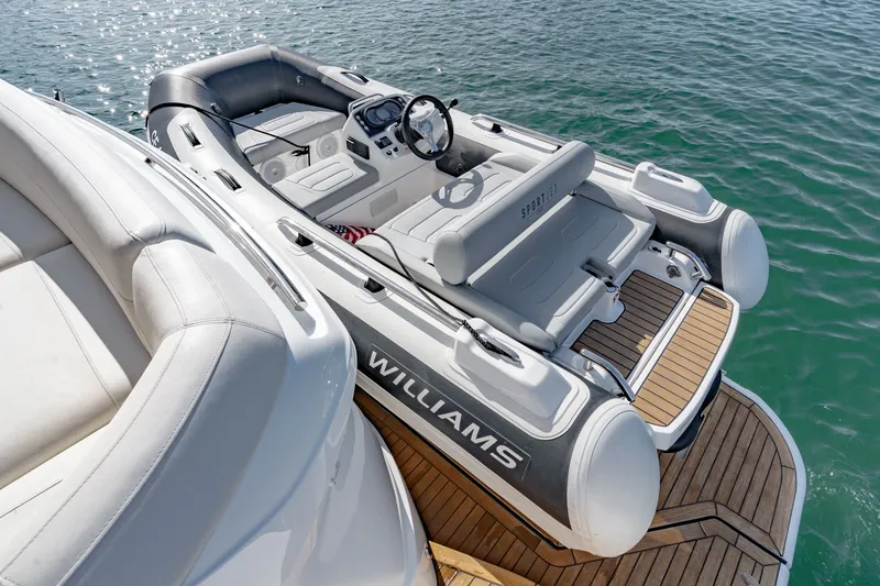 Slide: The Image of Princess F55 2019 - 34