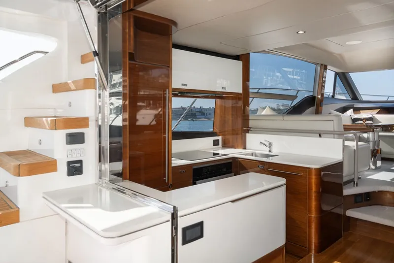 Slide: The Image of Princess F55 2019 - 40