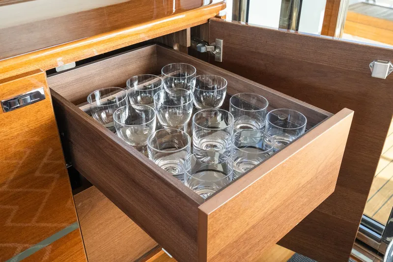 Slide: The Image of Princess F55 2019 - 51