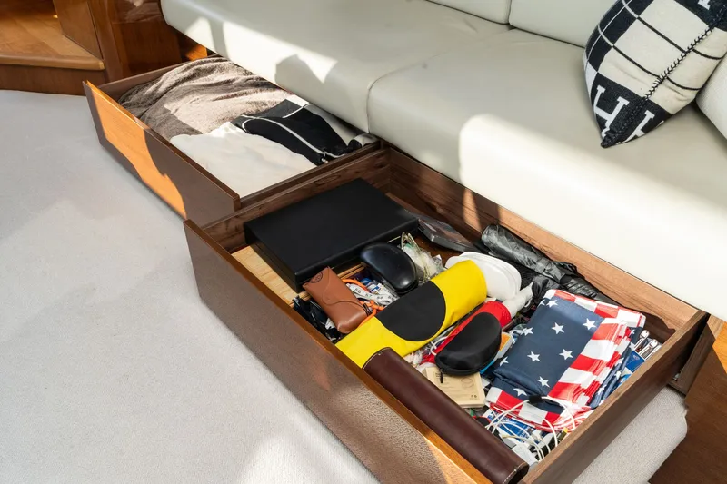 Slide: The Image of Princess F55 2019 - 57