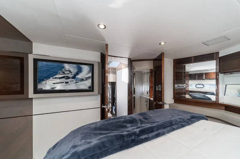 Slide: The Image of Princess F55 2019 - 62