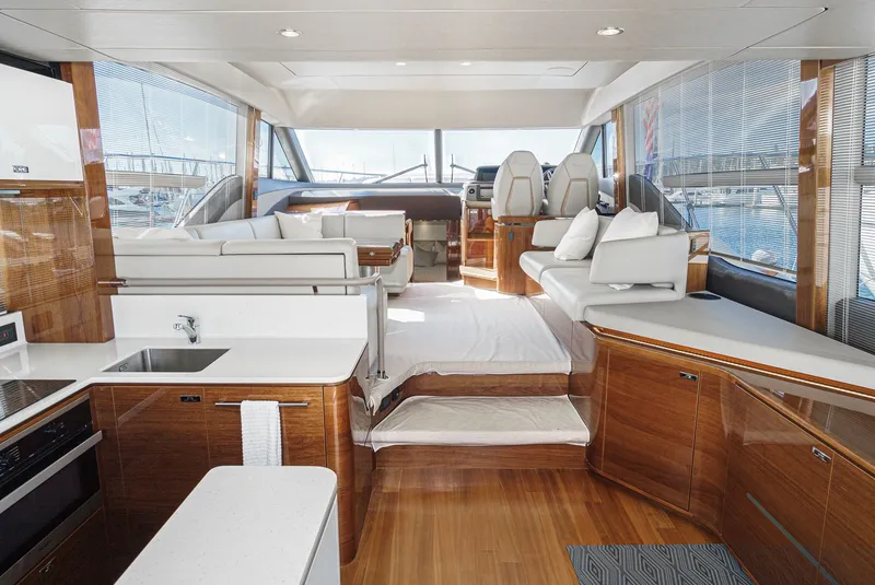 Slide: The Image of Princess F55 2019 - 7