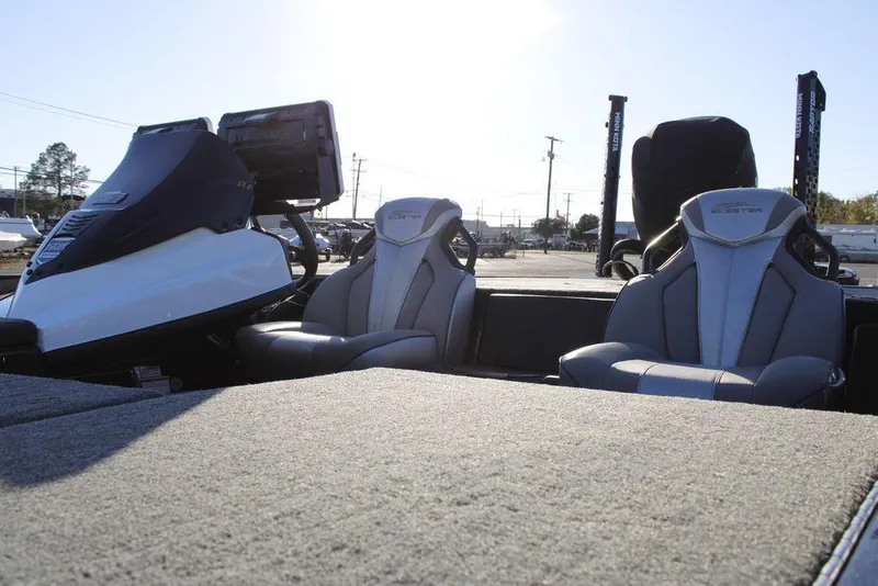 Slide: The Image of 2023 Skeeter ZXR21 boat interior with modern seats and control panel. - 20