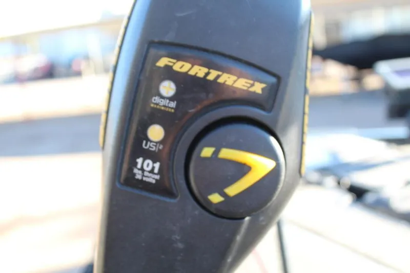Slide: The Image of Close-up of Fortrex trolling motor control on 2007 Ranger Z20 Comanche boat. - 14