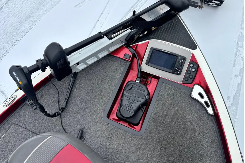 Slide: The Image of 2018 Ranger Z518 Comanche boat deck with trolling motor and navigation system. - 3