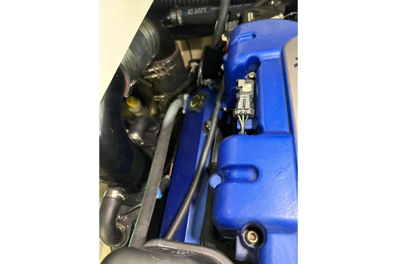 Slide: The Image of Engine compartment of a 2016 Formula 370 Super Sport with blue components. - 75