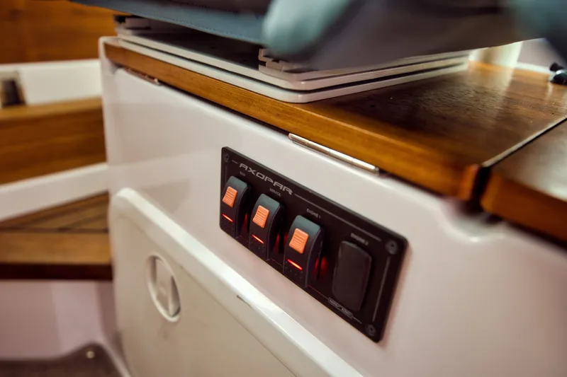 Slide: The Image of Axopar Axopar XC 28 Wet Bar 2022 - 11