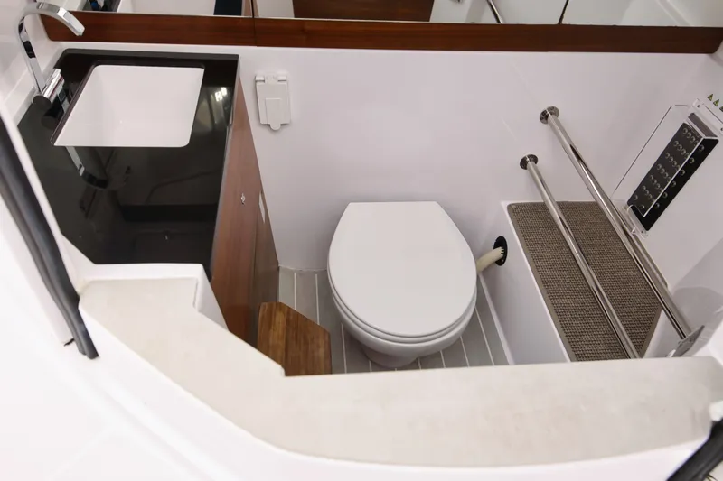 Slide: The Image of Axopar Axopar XC 28 Wet Bar 2022 - 2