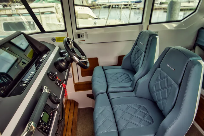 Slide: The Image of Axopar Axopar XC 28 Wet Bar 2022 - 9