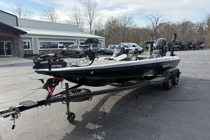 Slide: The Image of 2023 Skeeter ZXR21 boat on trailer in dealership parking lot. - 3