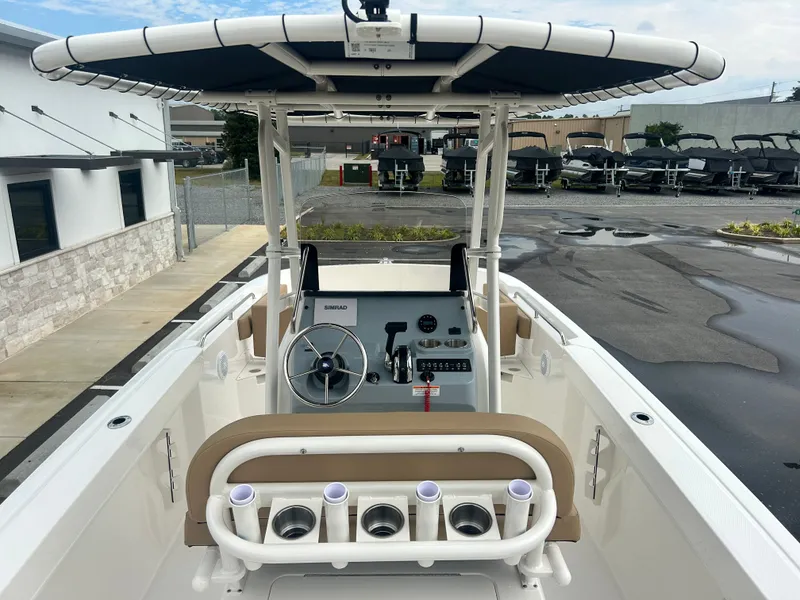 Slide: The Image of Bayliner Trophy 22CC 2026 - 9