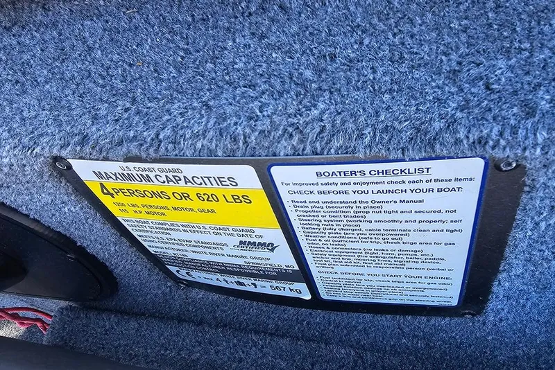 Slide: The Image of 2022 Ranger RT188 boat capacity and safety checklist label, 4 persons or 620 lbs limit. - 15