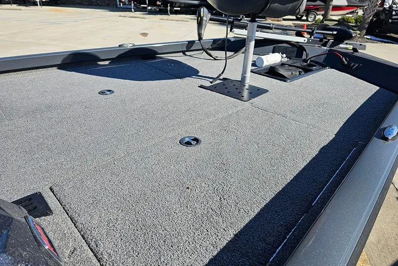 Slide: The Image of 2022 Ranger RT188 boat deck with gray carpet and mounted seat. - 17