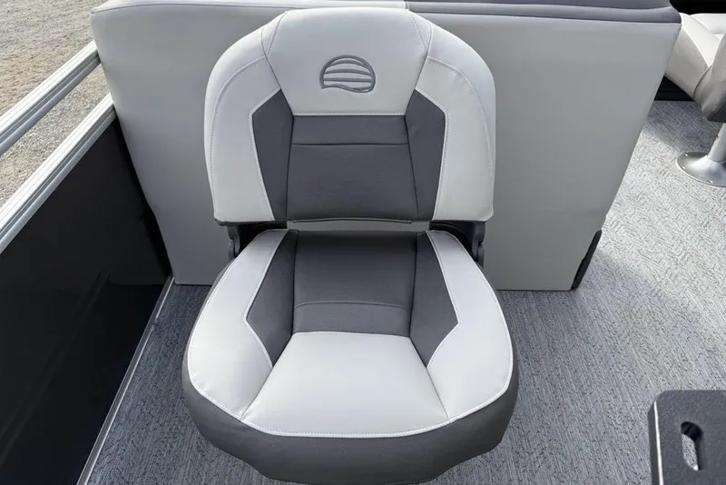 Slide: The Image of 2026 Sun Tracker Fishin' Barge 22 DLX boat seat, gray and white upholstery. - 27