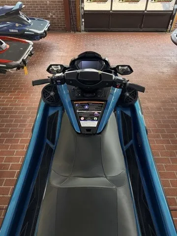 Slide: The Image of Yamaha FX Cruiser SVHO 2026 - 6