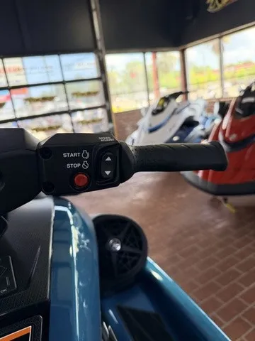 Slide: The Image of Yamaha FX Cruiser SVHO 2026 - 8