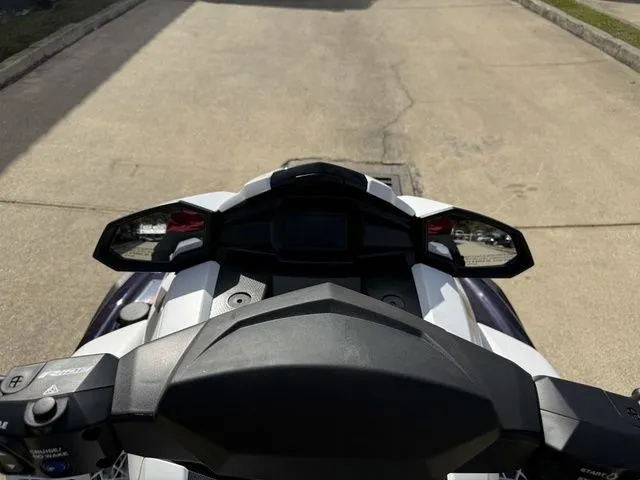 Slide: The Image of Yamaha VX Cruiser HO 2026 - 17