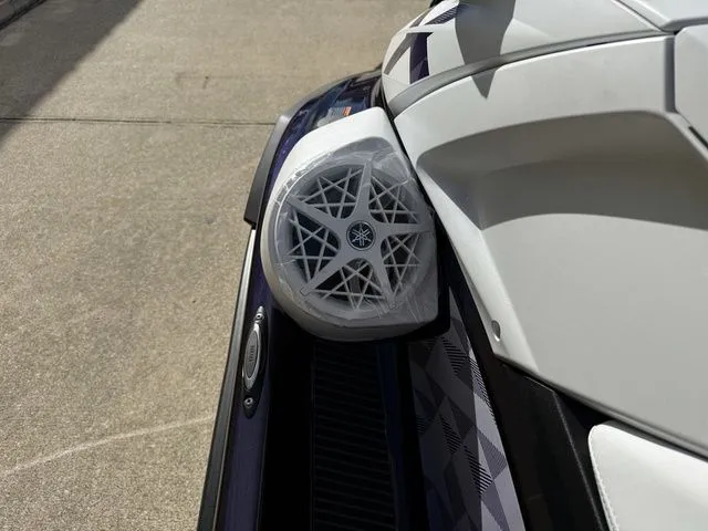 Slide: The Image of Yamaha VX Cruiser HO 2026 - 21