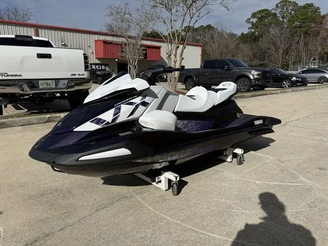 Slide: The Image of Yamaha VX Cruiser HO 2026 - 6