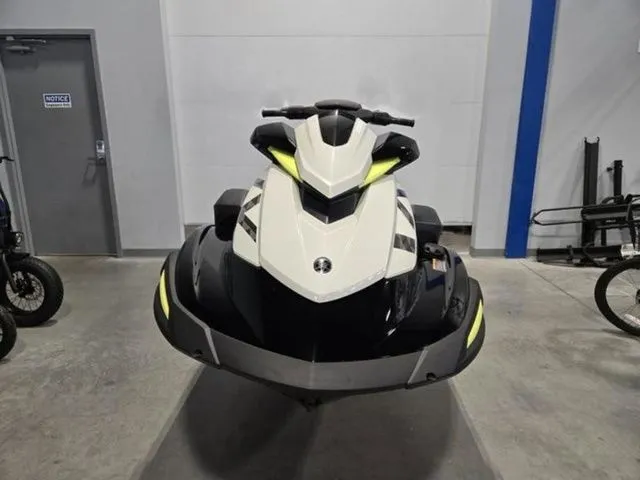 Slide: The Image of Yamaha VX Cruiser HO 2026 - 4