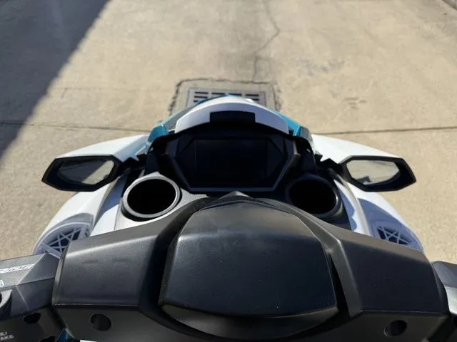 Slide: The Image of Yamaha FX Cruiser HO 2026 - 17