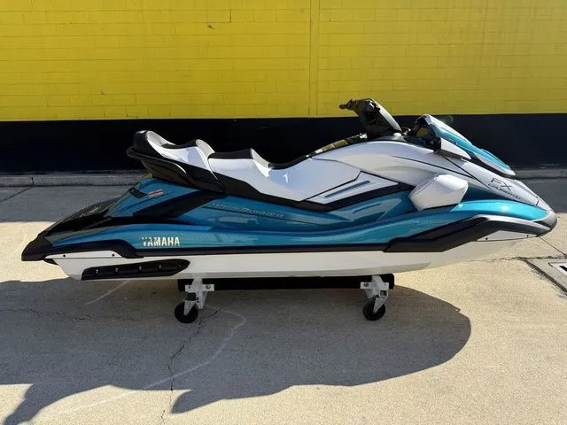 Slide: The Image of Yamaha FX Cruiser HO 2026 - 3