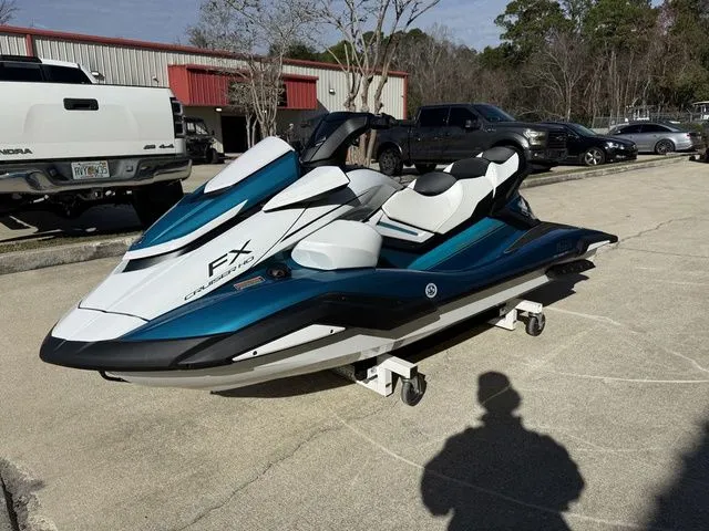 Slide: The Image of Yamaha FX Cruiser HO 2026 - 6