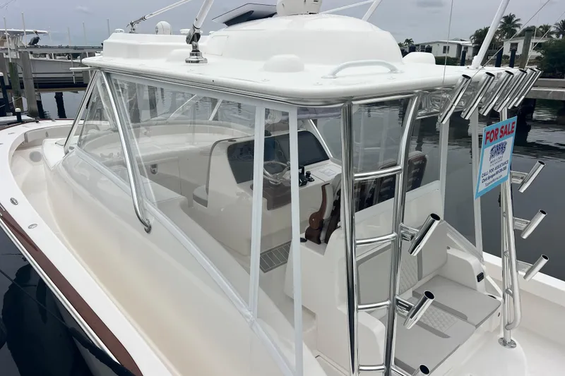 Slide: The Image of 2026 Albemarle 45 Carolinian Fisharound Express boat for sale at marina. - 4