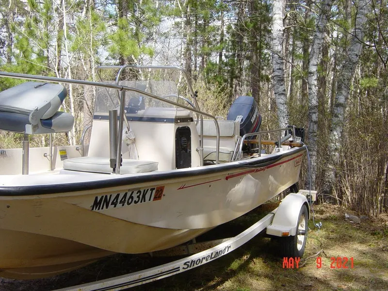 Slide: The Image of Boston Whaler Montauk 1995 - 3